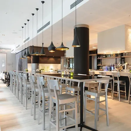 호텔 Indigo Berlin-alexanderplatz, An Ihg 4*