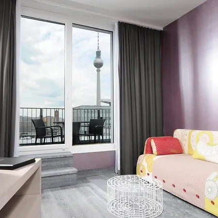 호텔 Indigo Berlin-alexanderplatz, An Ihg 4*