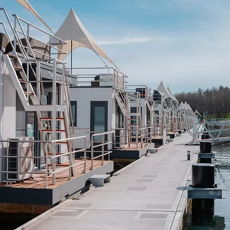 Hausboot Am Graebendorfer ספינת מלון Laasow