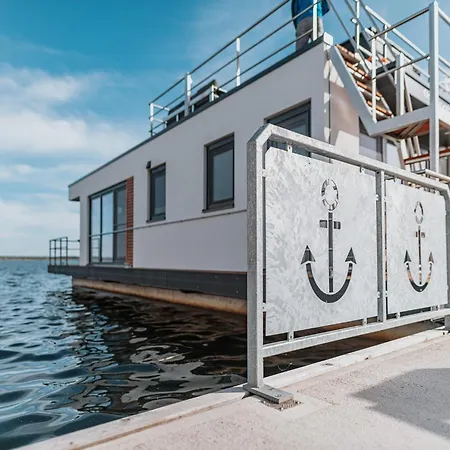 Hausboot Am Graebendorfer Laasow