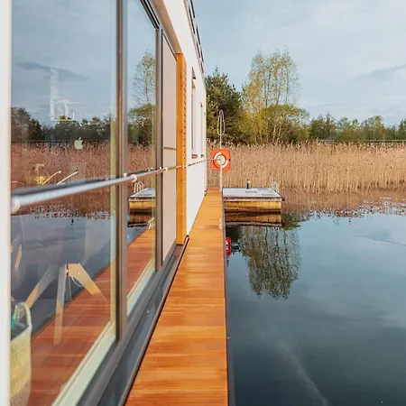 ספינת מלון Hausboot Am Graebendorfer *